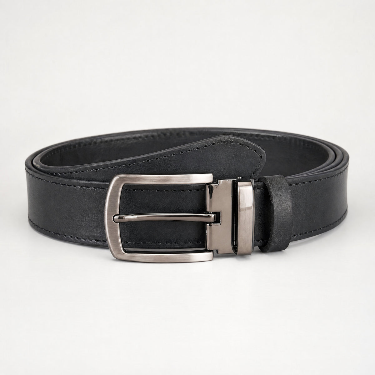 Bonham Full-Grain Leather Belt in Black