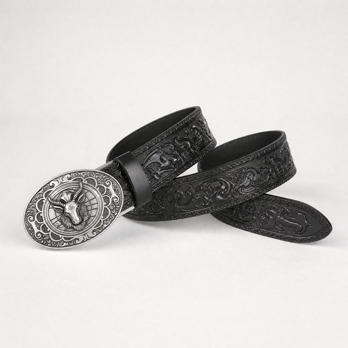 Bosque Western Full-Grain Leather Belt in Black Silver