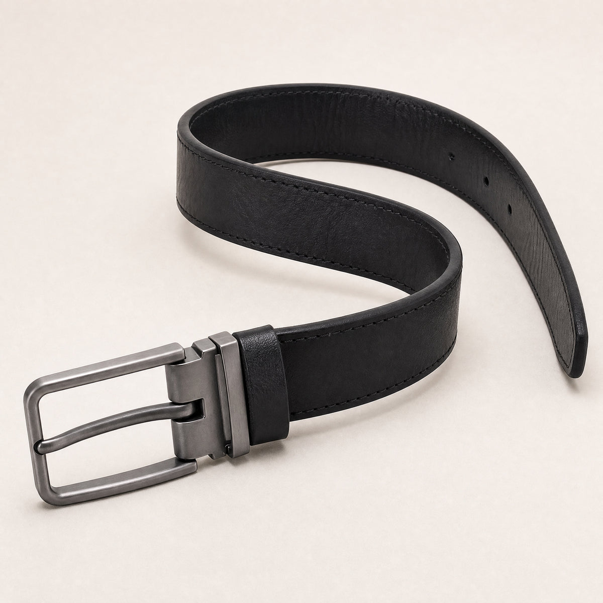 Floresville Full-Grain Leather Belt in Black