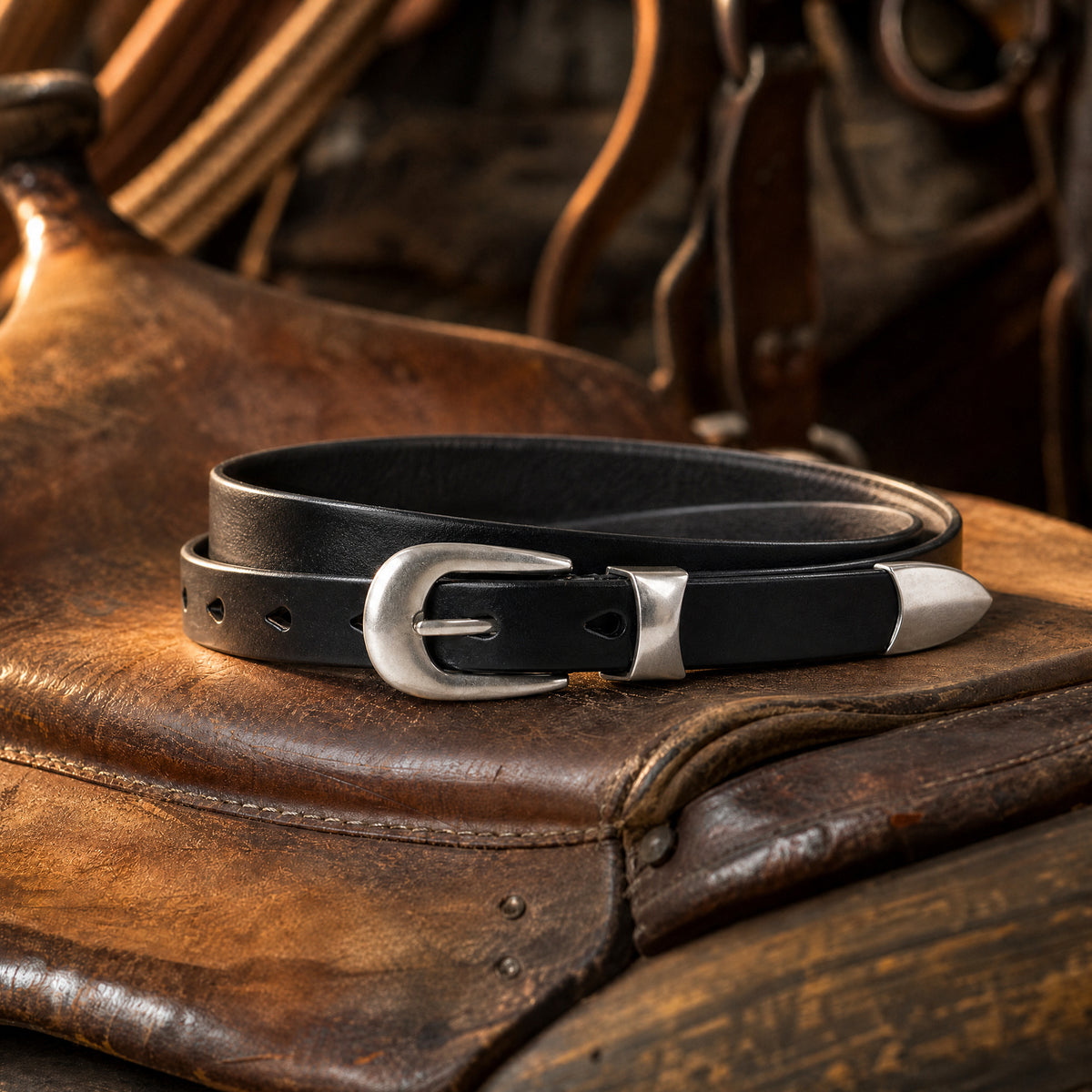 Fredericksburg Slim Full-Grain Leather Belt in Black