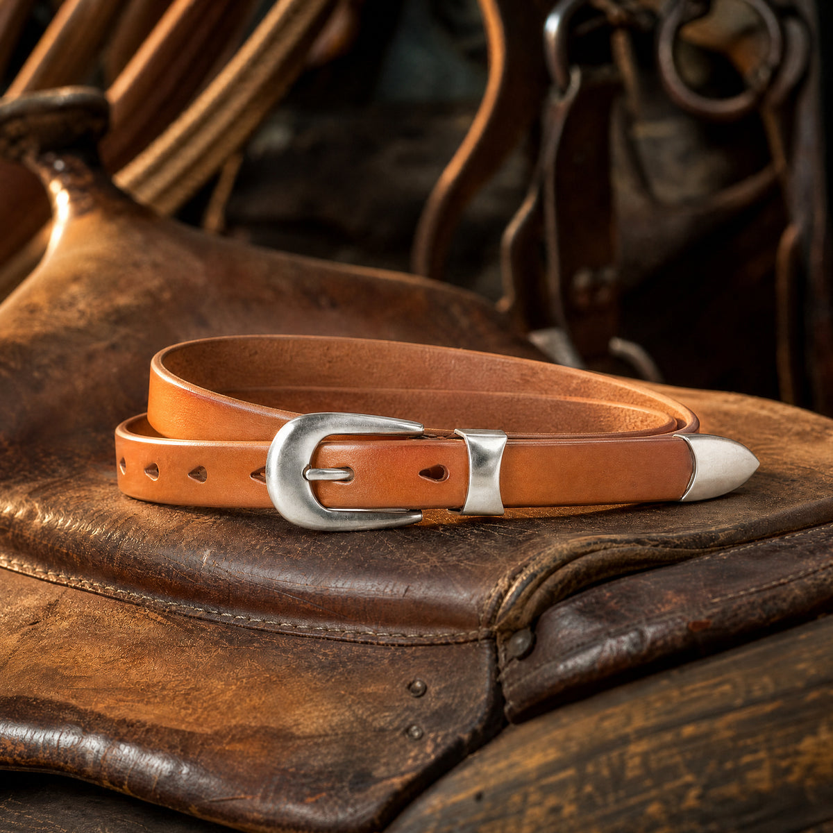 Fredericksburg Slim Full-Grain Leather Belt in Tan