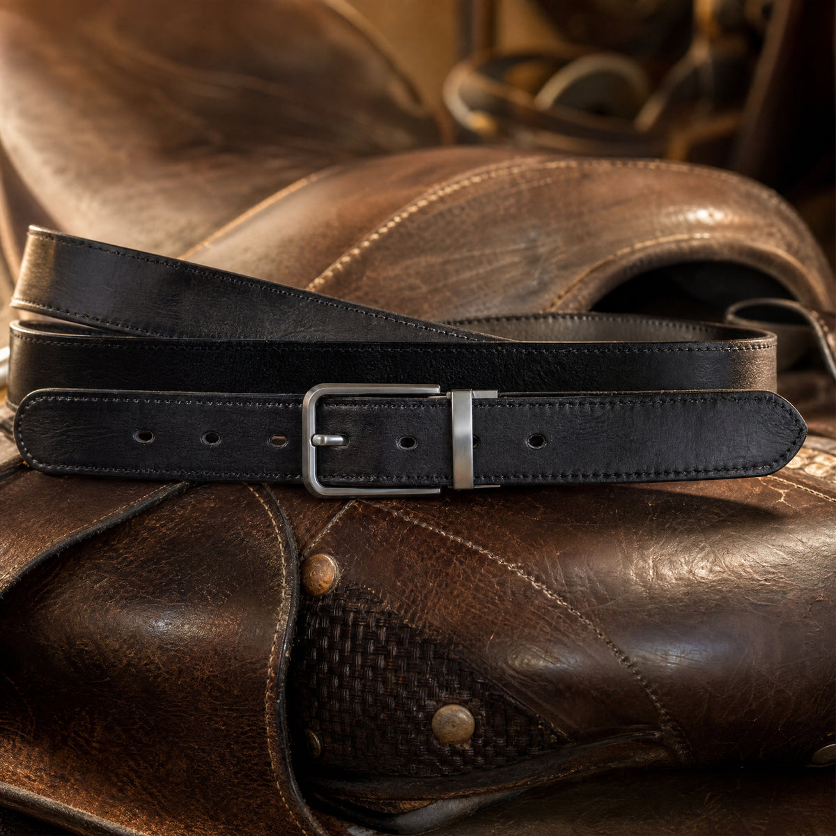 Gilmer Full-Grain Leather Belt in Black