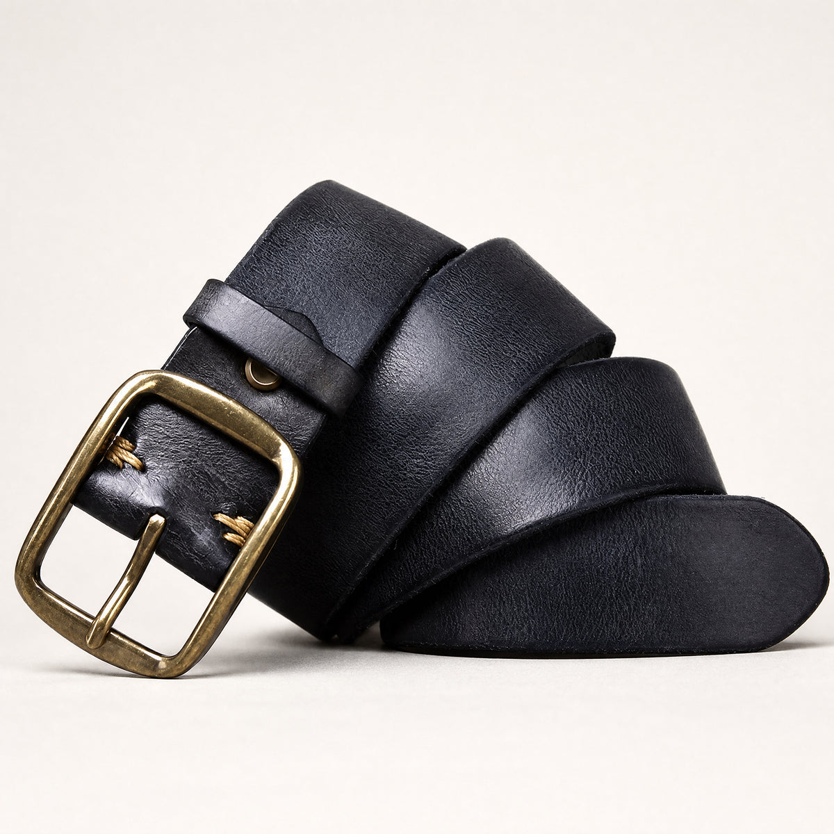 Levelland Full-Grain Leather Belt in Black