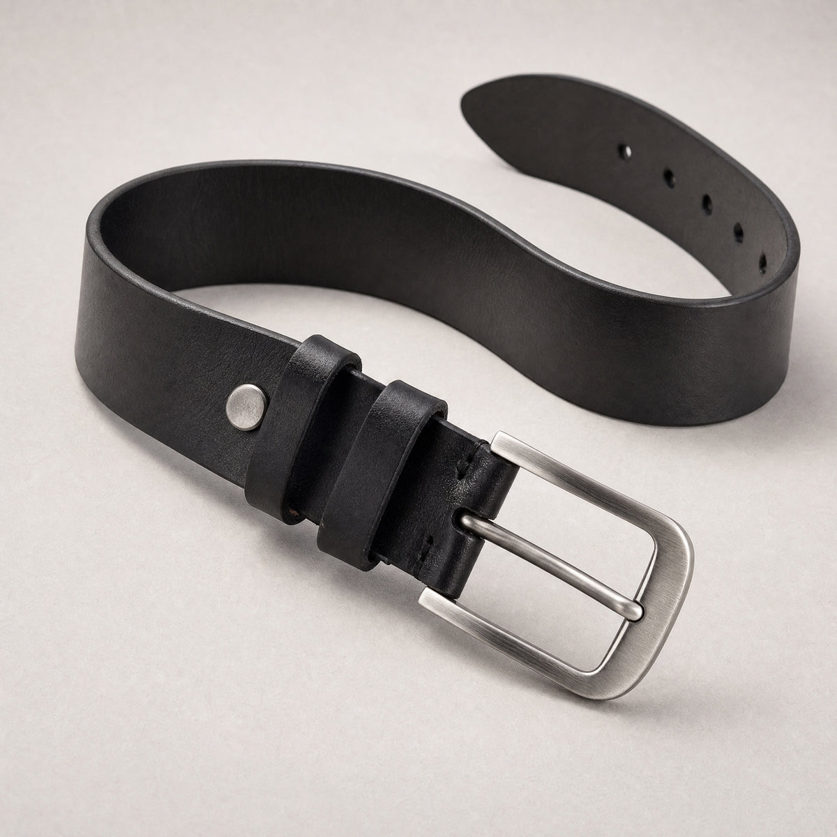 Rosebud Full-Grain Leather Belt in Black